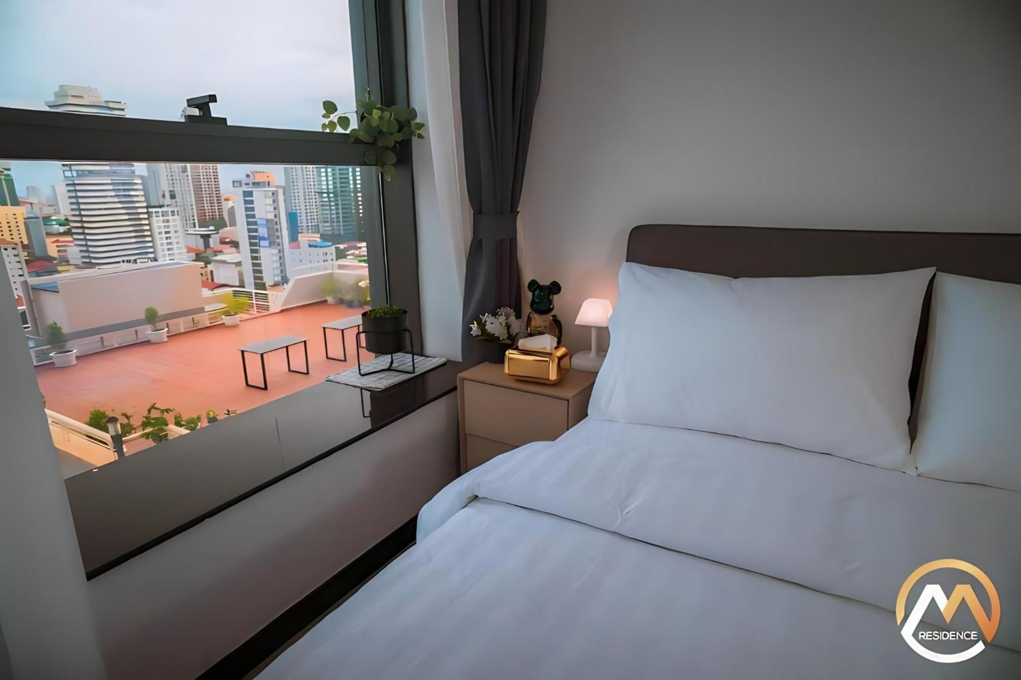 Infinity Pool Hotel Phnom Penh Down To 24 Usd In M Residence 외부 사진